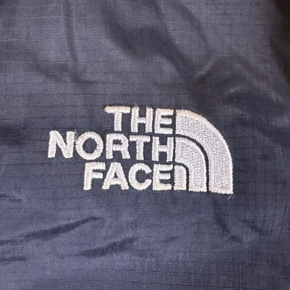 The North Face HyVent Rain Jacket Black Hooded Windbreaker Mens Small